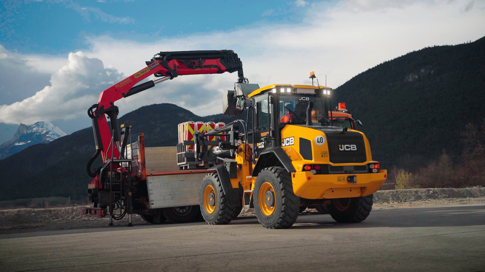 JCB 18Z-1 | Mini Excavator For Sale | JCB Store